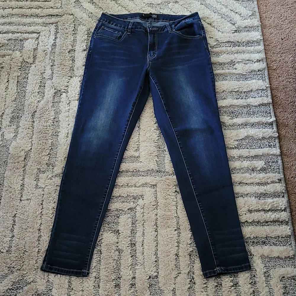 Jeans - Picture 2 of 6